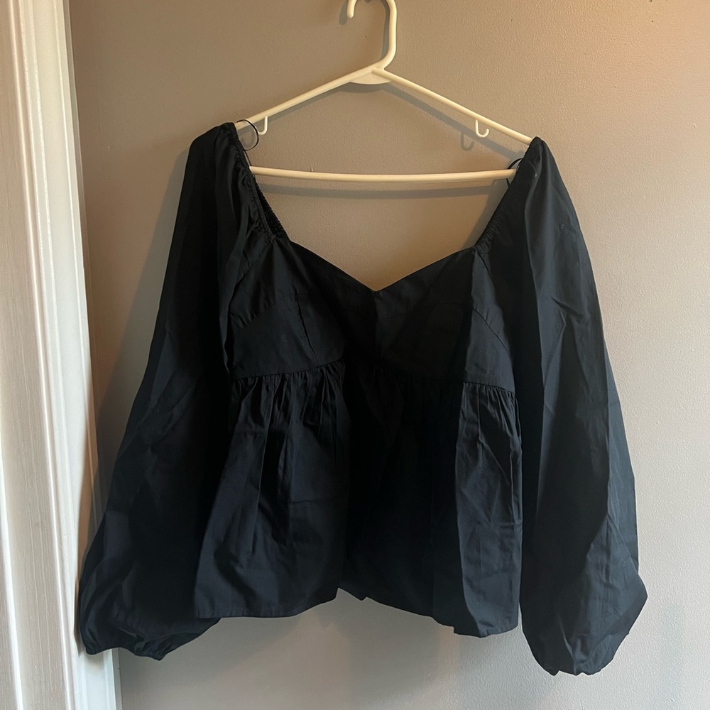 Banana Republic Black Puff-Sleeve Peasant Top